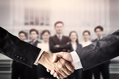 拖欠借款是否构成合同违约？